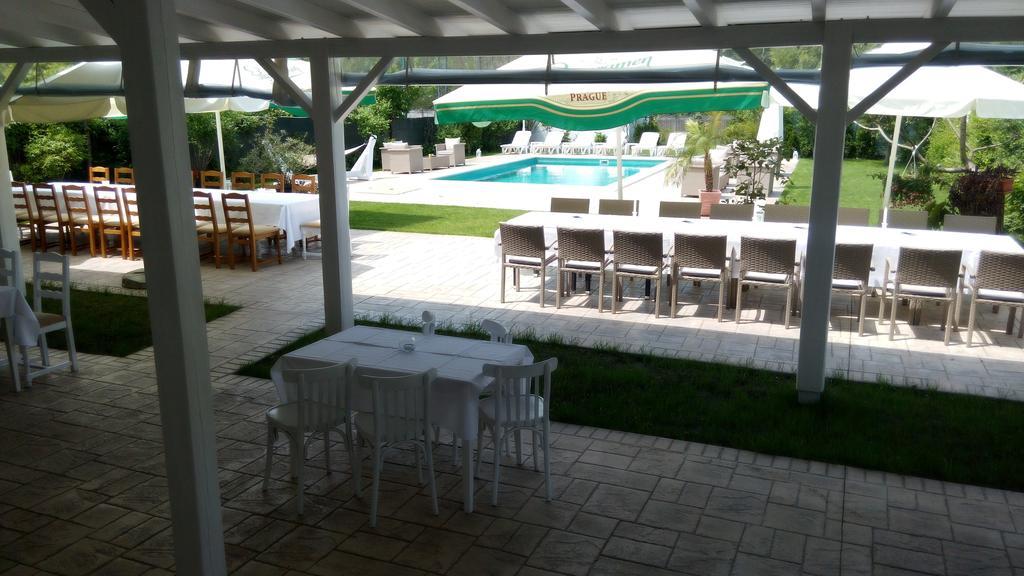 Casa Radu Hotel Snagov Buitenkant foto